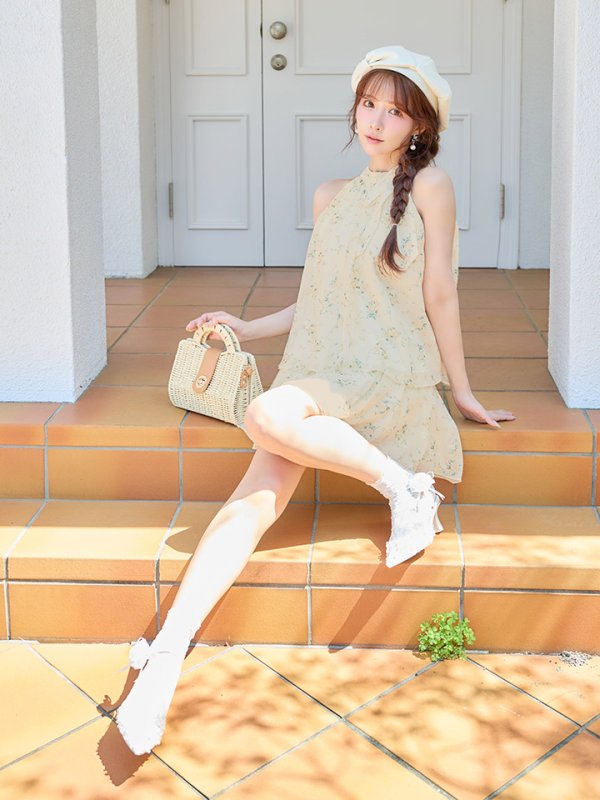 イエロー モデル：三上悠亜　身長：159cm　着用サイズ：Sサイズ