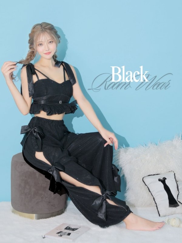 ブラック