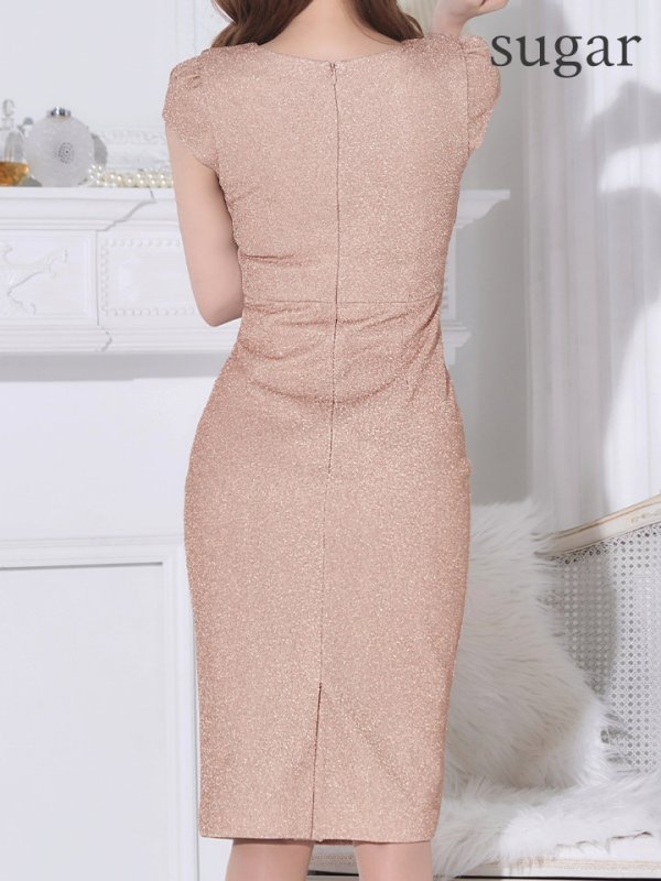 シャンパン モデル:真優川咲 身長:158cm 着用サイズ:8号(Sサイズ)