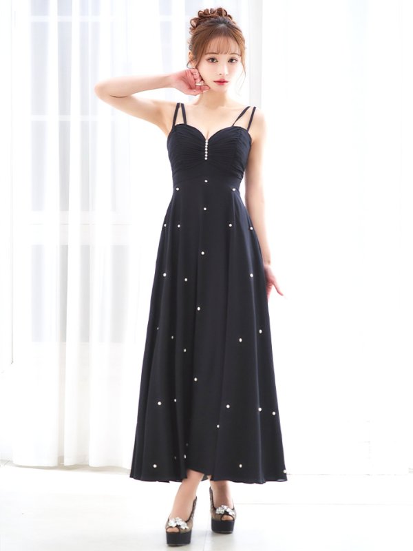 ブラック　モデル：真優川咲　身長：158cm　着用サイズ：8号(Sサイズ)