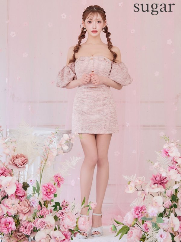 ピンク モデル:明日花キララ 身長:162cm 着用サイズ:Sサイズ