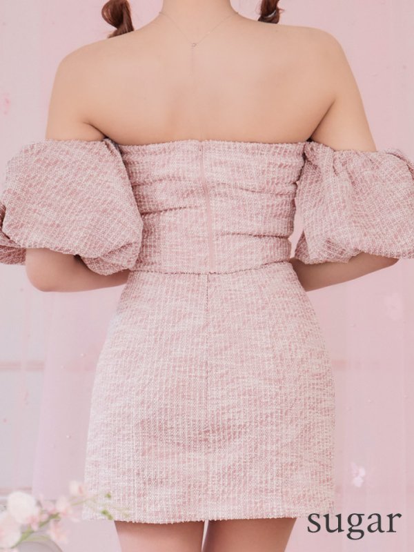 ピンク モデル:明日花キララ 身長:162cm 着用サイズ:Sサイズ