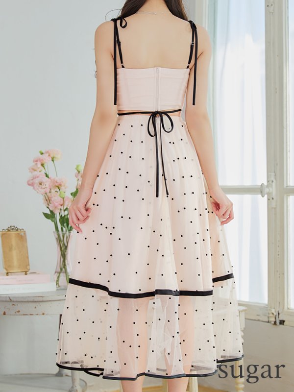 アイボリー モデル:りな 身長:160cm 着用サイズ:Sサイズ