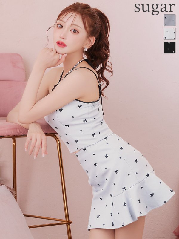 ホワイト モデル：明日花キララ　身長：162cm 着用サイズ：Sサイズ