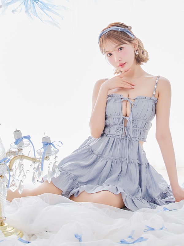 ブルー モデル:三上悠亜 身長:159cm 着用サイズ:Sサイズ