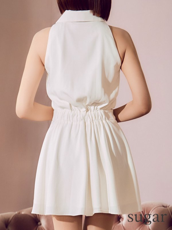 ホワイト モデル:明日花キララ 身長:162cm 着用サイズ:Sサイズ