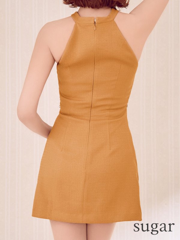 キャメル　モデル：明日花キララ　身長：162cm　着用サイズ：Sサイズ