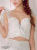 ホワイト　モデル：るりぴ　身長：165cm　着用サイズ：Sサイズ