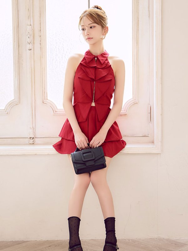 レッド モデル：りの　身長：158cm　着用サイズ：Sサイズ