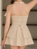 ベージュ モデル：明日花キララ　身長：162cm　着用サイズ：Sサイズ