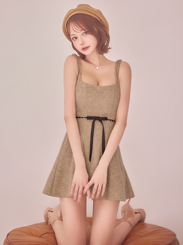 ベージュ モデル:  れみれみ 身長:163cm 着用サイズ:Sサイズ