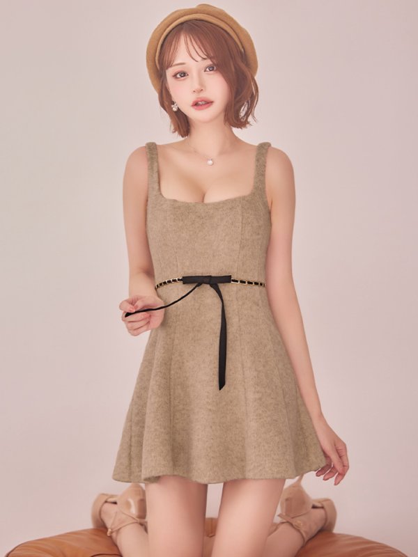 ベージュ モデル:  れみれみ 身長:163cm 着用サイズ:Sサイズ