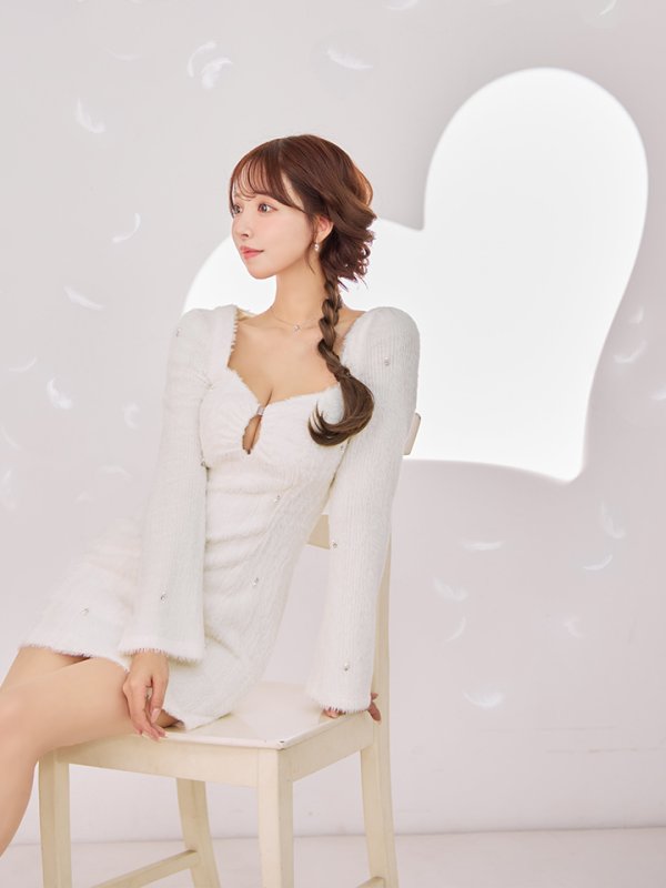 画像10: XSサイズあり【ROBE de FLEURS/ローブドフルール】フェザーニット/ パール付き/ ロングスリーブ/ タイト/ ミニドレス/ キャバドレス[OF08]