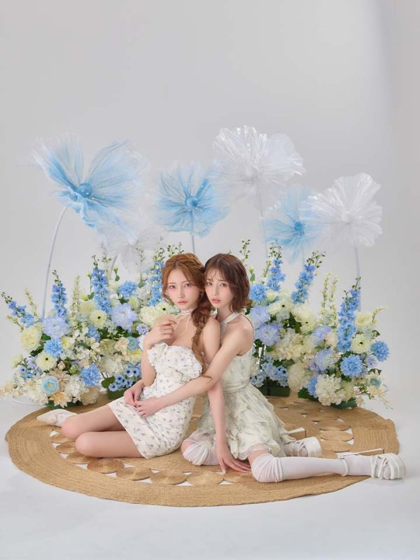 左(FM4908/ブルー) モデル：まみ　身長：161cm　着用サイズ：Sサイズ　右(FM3498/ブルー) モデル：りこ　身長：156cm　着用サイズ：Sサイズ