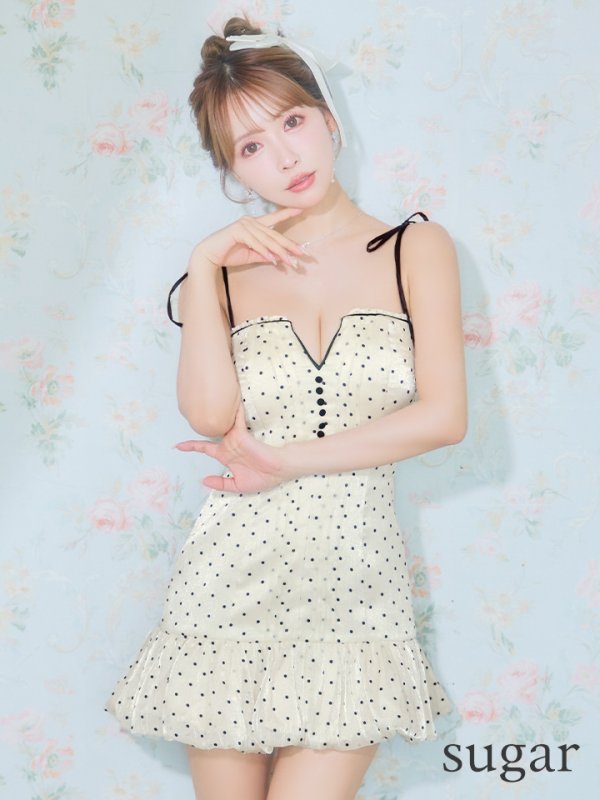 アイボリー モデル：三上悠亜　身長：159cm　着用サイズ：Sサイズ