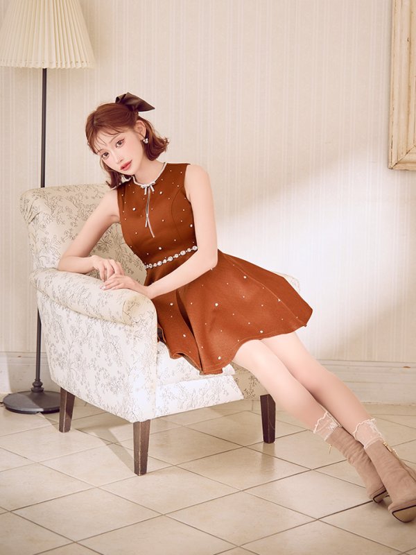 キャメル  モデル：明日花キララ　身長：162cm　着用サイズ：Sサイズ