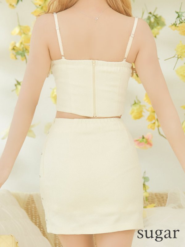 イエロー:モデル:三上悠亜 身長:159cm 着用サイズ:Sサイズ