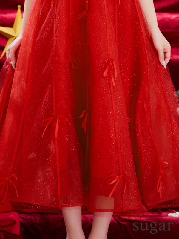 レッド モデル:カルア 身長:156cm 着用サイズ:Sサイズ