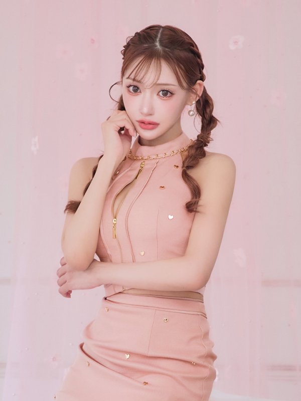 シェルピンク モデル:明日花キララ 身長:162cm 着用サイズ:Sサイズ