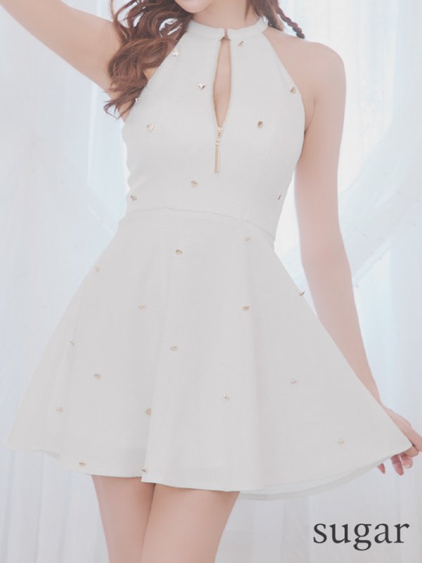 ホワイト モデル:明日花キララ 身長:162cm 着用サイズ:Sサイズ