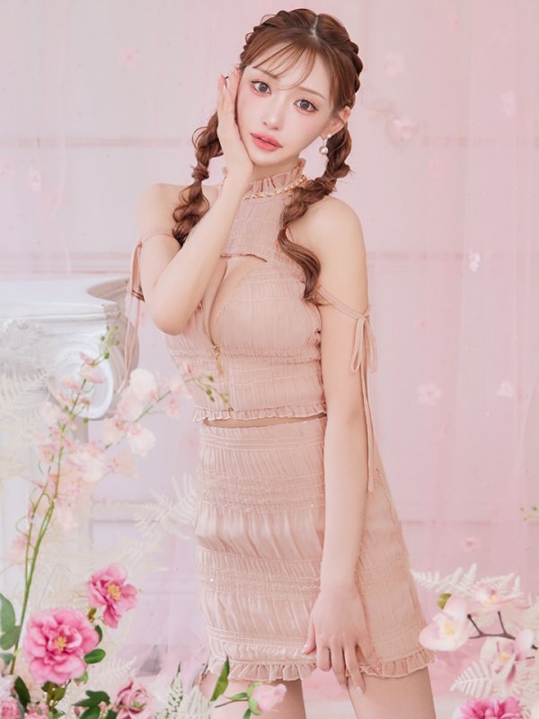 ピンク モデル:明日花キララ 身長:162cm 着用サイズ:Sサイズ