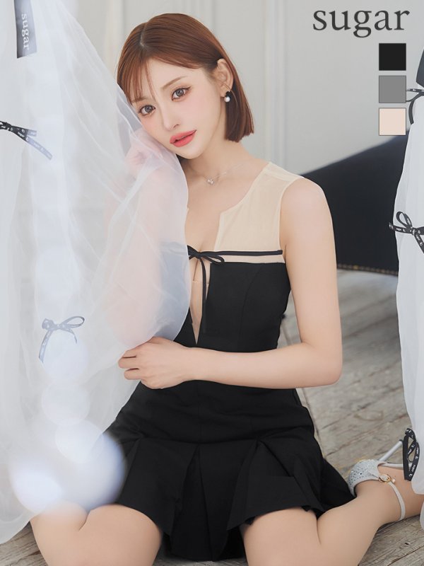 ブラック　モデル：明日花キララ　身長162cm　着用サイズ：Sサイズ