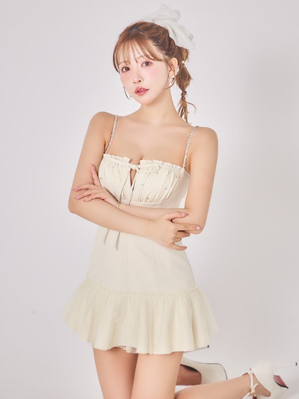 アイボリー モデル：三上悠亜　身長：159cm　着用サイズ：Sサイズ