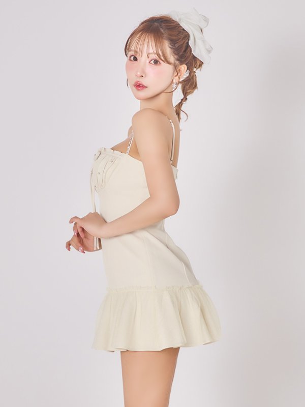 アイボリー モデル：三上悠亜　身長：159cm　着用サイズ：Sサイズ