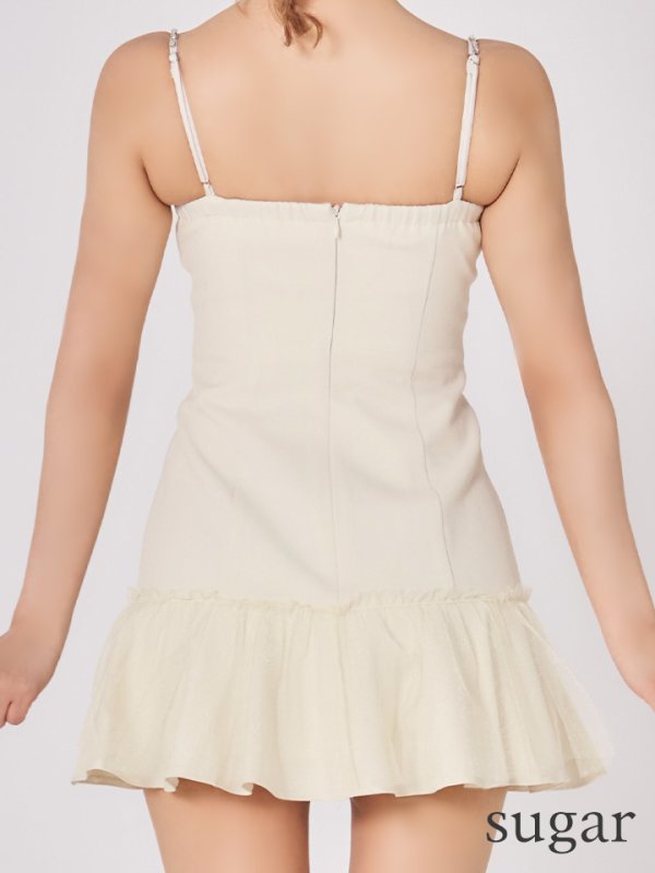 アイボリー モデル：三上悠亜　身長：159cm　着用サイズ：Sサイズ