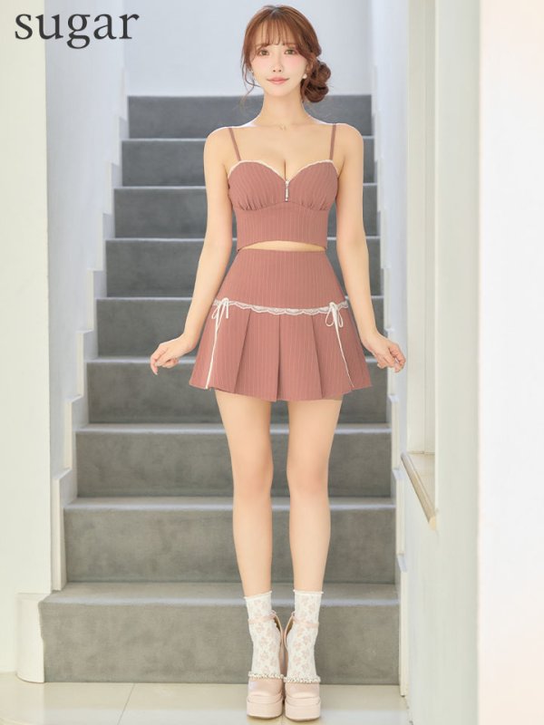 ピンク　モデル：三上悠亜　身長：159cm　着用サイズ：Sサイズ