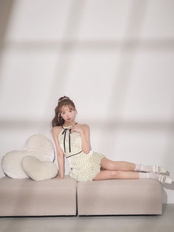 アイボリー　モデル：三上悠亜　身長：159cm　着用サイズ：Sサイズ