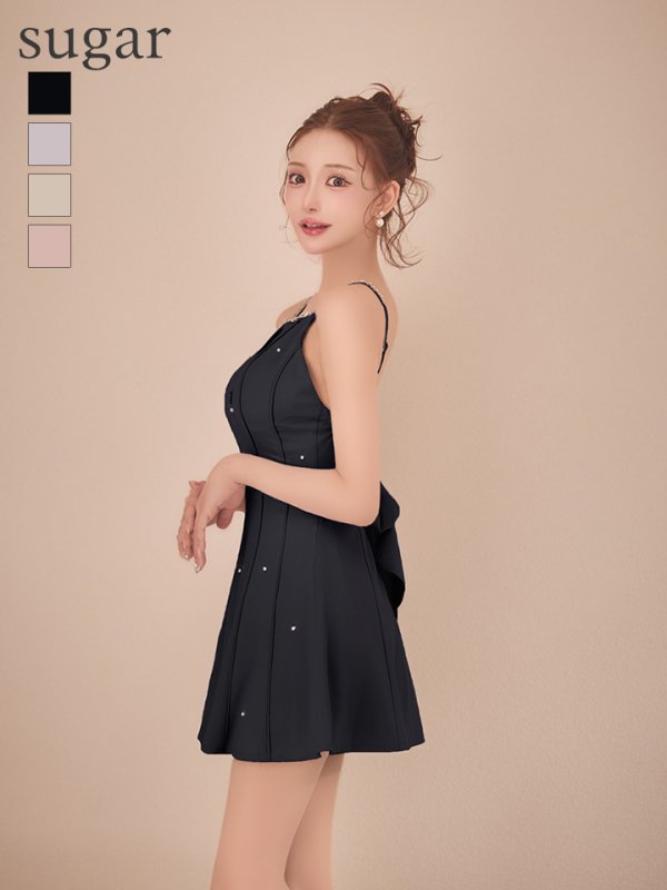 ブラック モデル：明日花キララ　身長：162cm 着用サイズ：Sサイズ