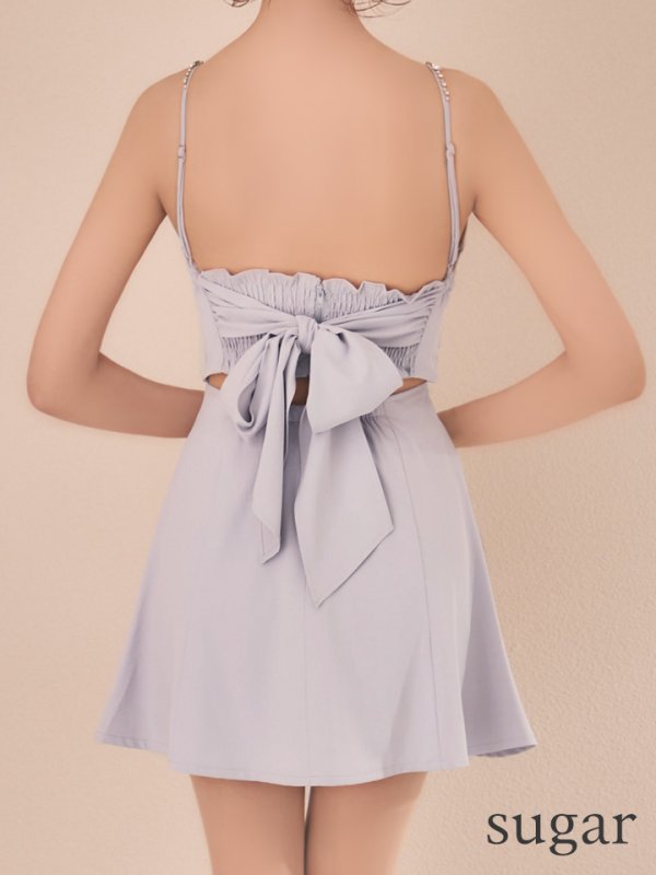 ブルーグレー モデル：明日花キララ　身長：162cm 着用サイズ：Sサイズ