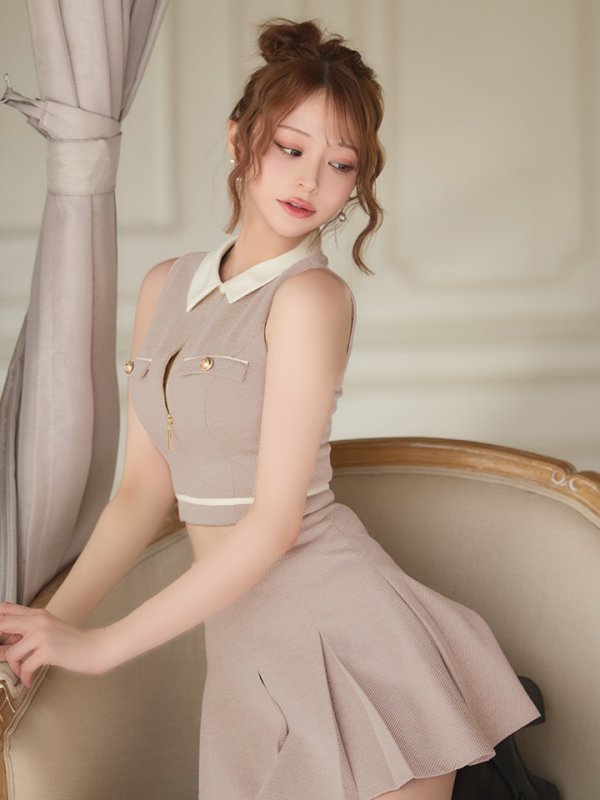 ベージュ　モデル：れみれみ 身長：163cm　着用サイズ：Sサイズ