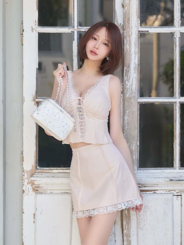 アイボリー　モデル：れみれみ　身長：163cm　着用サイズ：Sサイズ