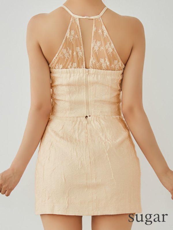 アイボリー モデル：三上悠亜　身長：159cm　着用サイズ：Sサイズ