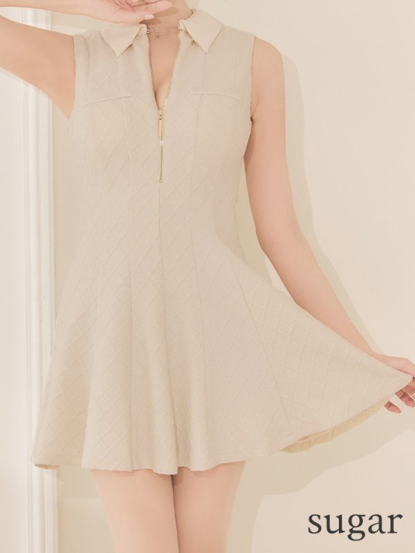 アイボリー モデル:明日花キララ 身長162cm 着用サイズ:Sサイズ