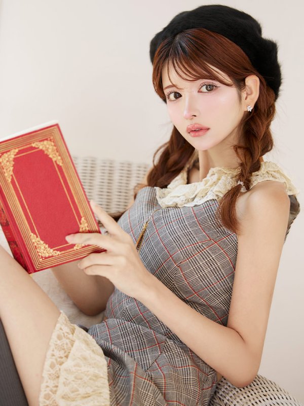 グレー モデル：まりん　身長：164cm　着用サイズ：Sサイズ