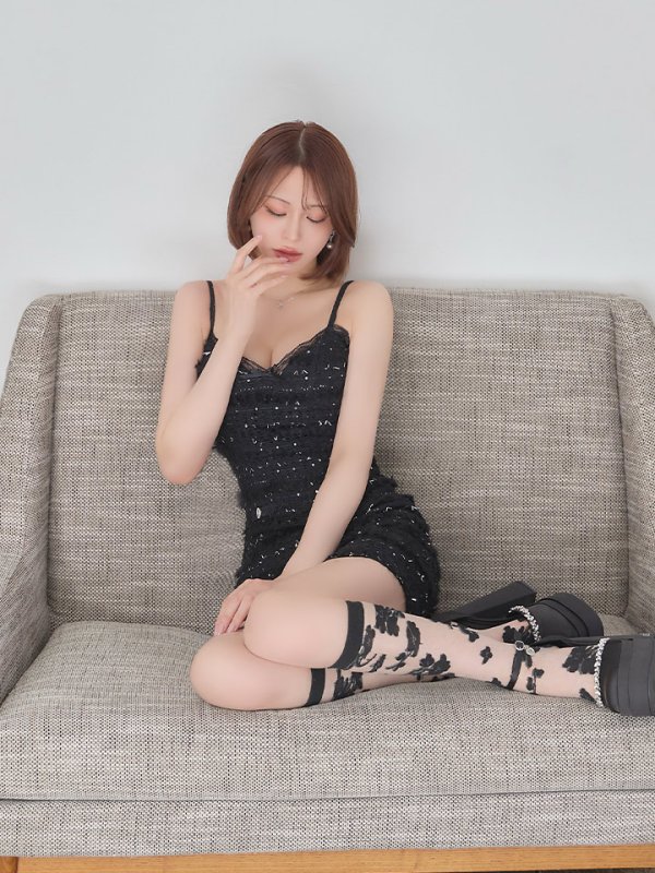 ブラック　モデル：れみれみ　身長：163cm　着用サイズ：Sサイズ
