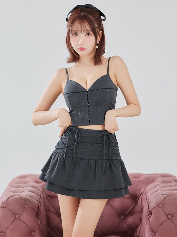 グレー モデル：三上悠亜　身長：159cm　着用サイズ：Sサイズ