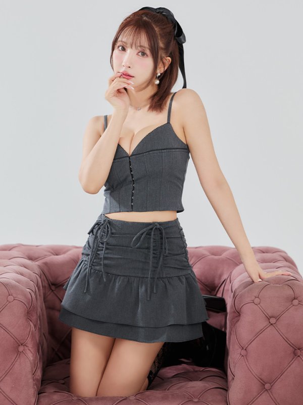 グレー モデル：三上悠亜　身長：159cm　着用サイズ：Sサイズ