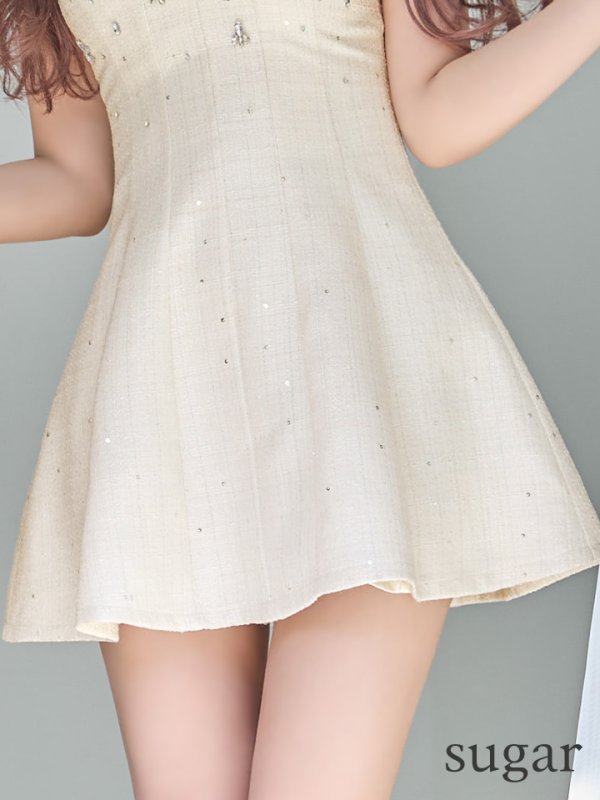 アイボリー　モデル：三上悠亜　身長：159cm　着用サイズ：Sサイズ