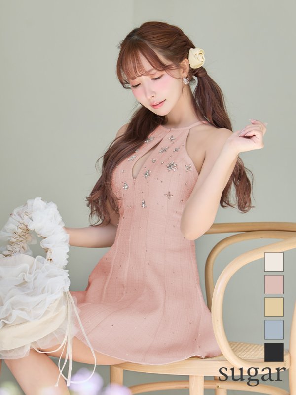 ピンク　モデル：三上悠亜　身長：159cm　着用サイズ：Sサイズ