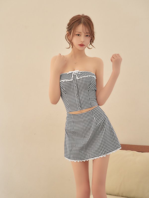 ブラック　モデル：れみれみ　身長：163cm　着用サイズ：Sサイズ