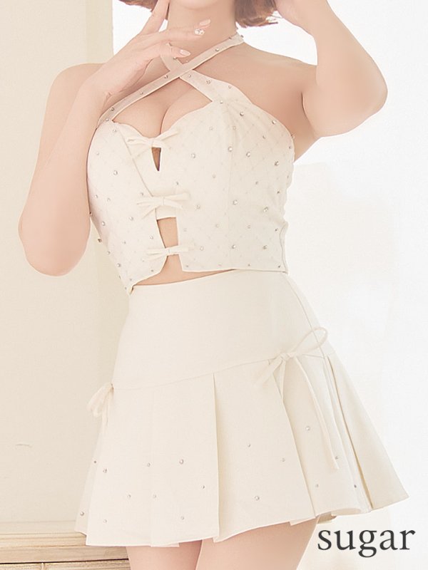 アイボリー モデル：明日花キララ　身長：162cm 着用サイズ：Sサイズ