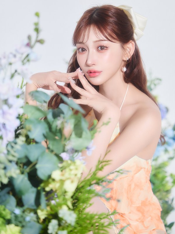 オレンジ モデル：明日花キララ　身長：162cm　着用サイズ：Sサイズ