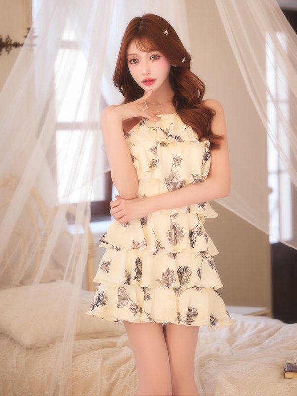 アイボリー　モデル：明日花キララ　身長：162cm 着用サイズ：Sサイズ