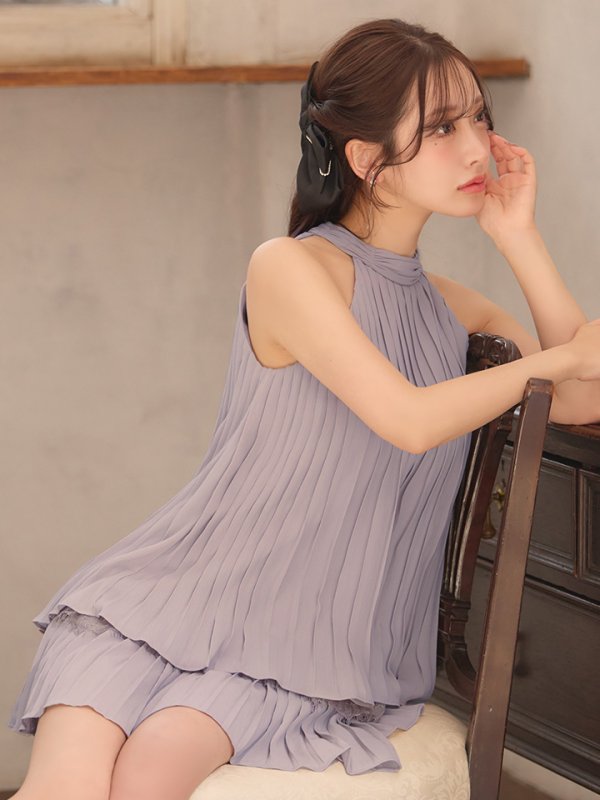 グレージュ モデル：朝陽凪　身長：156cm　着用サイズ：Sサイズ