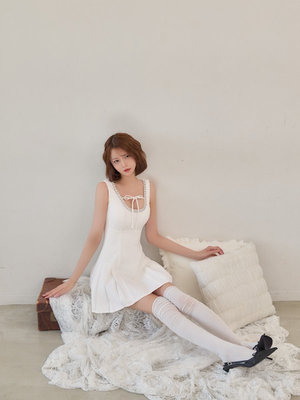 アイボリー　モデル：れみれみ　身長：163cm　着用サイズ：Sサイズ