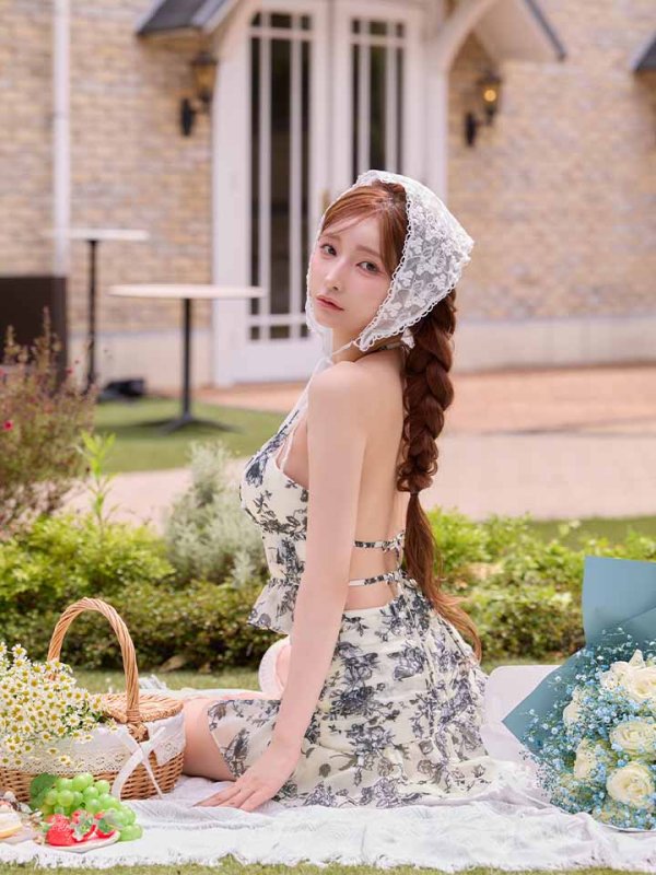 ネイビー　モデル：まみ　身長：160cm　着用サイズ：Sサイズ